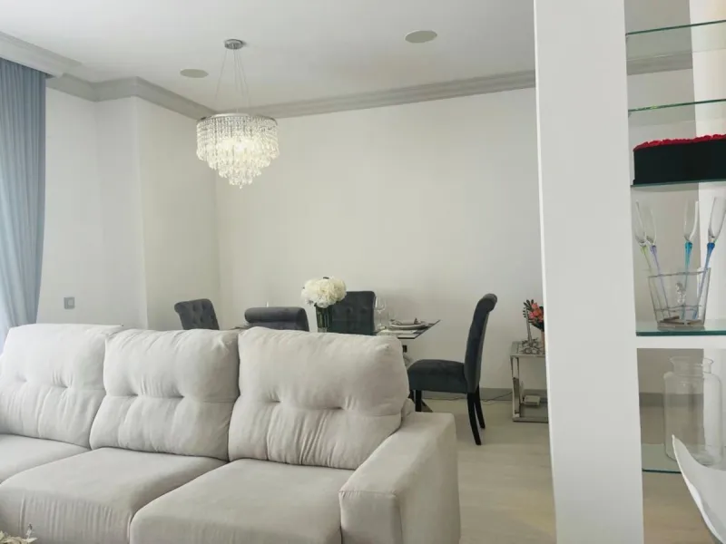 Your new home awaits! Modern and bright flat for sale.