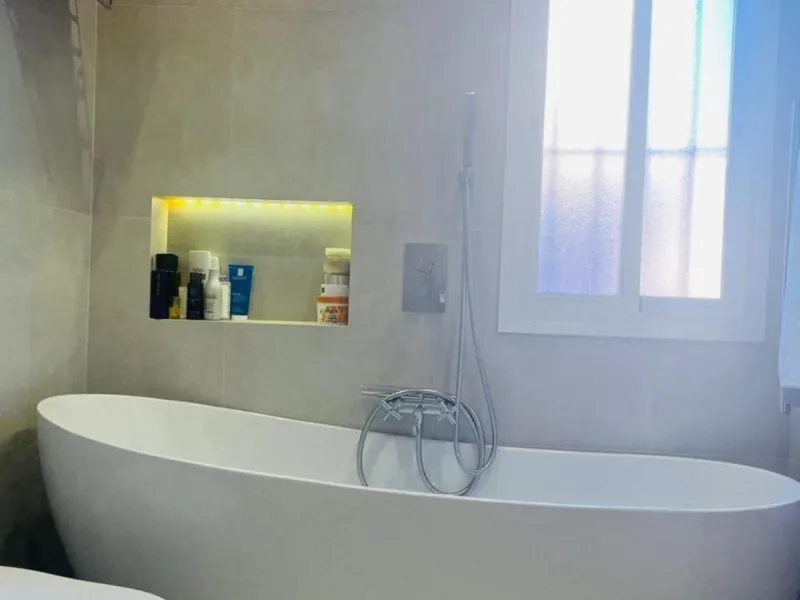 Your new home awaits! Modern and bright flat for sale.