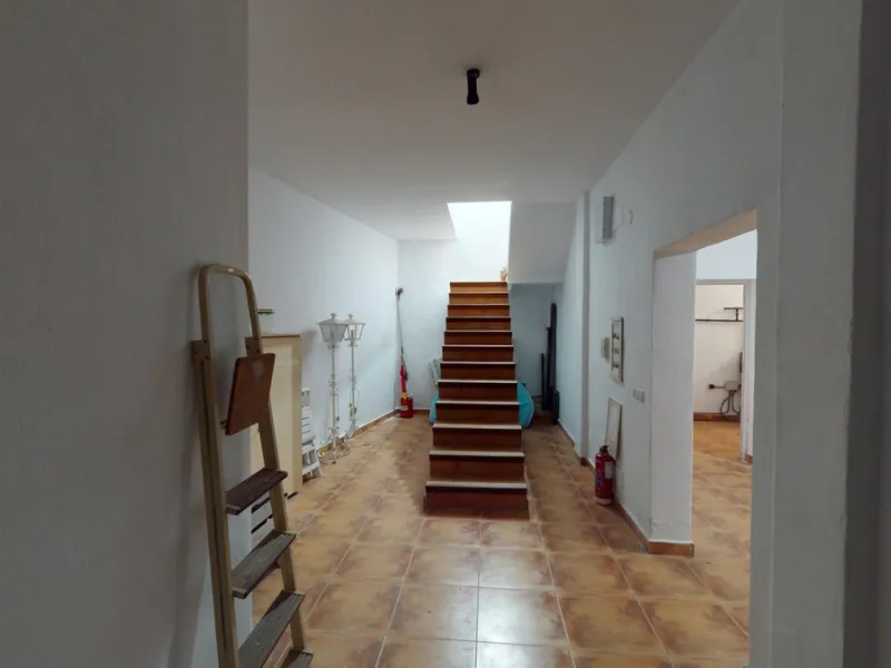 (Не указывайте контактные данные)