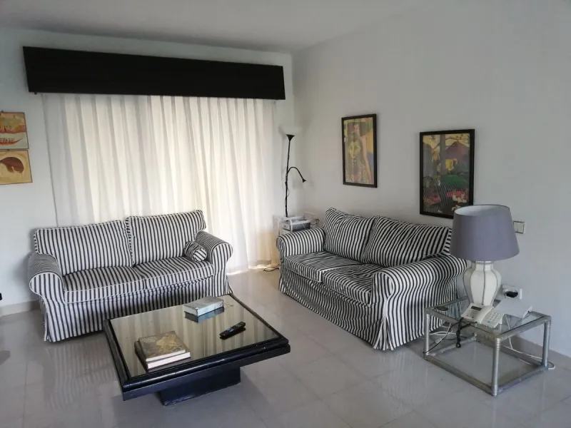 Apartment - Middle Floor Apartment в продаже в Marbella, Málaga. В доме 2 спален и 1 ванных комнат. Площадь дома 95 м²