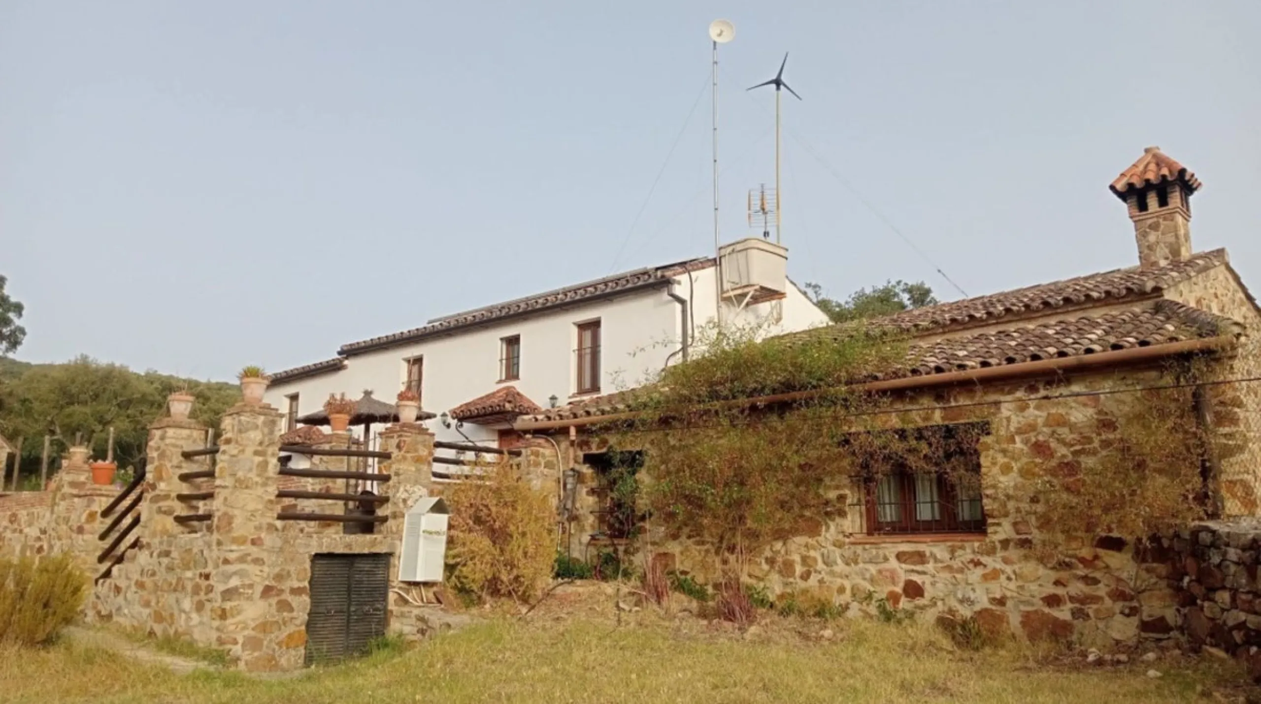 Rustic finca on a remote location. Ideal for nature lovers, family and a very peaceful location with modern comfort. The house is self-sustainable: Solar panels + wind-mill +battery for electricity. Own well for water. Wireless internet connection..