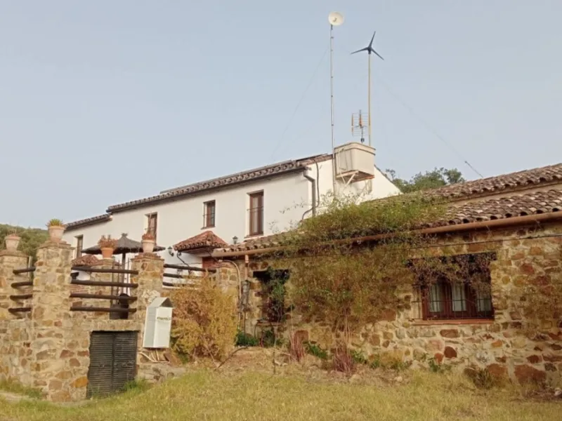 Rustic finca on a remote location. Ideal for nature lovers, family and a very peaceful location with modern comfort. The house is self-sustainable: Solar panels + wind-mill +battery for electricity. Own well for water. Wireless internet connection..