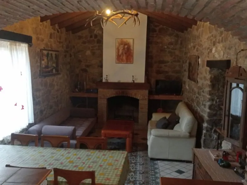 Rustic finca on a remote location. Ideal for nature lovers, family and a very peaceful location with modern comfort. The house is self-sustainable: Solar panels + wind-mill +battery for electricity. Own well for water. Wireless internet connection..