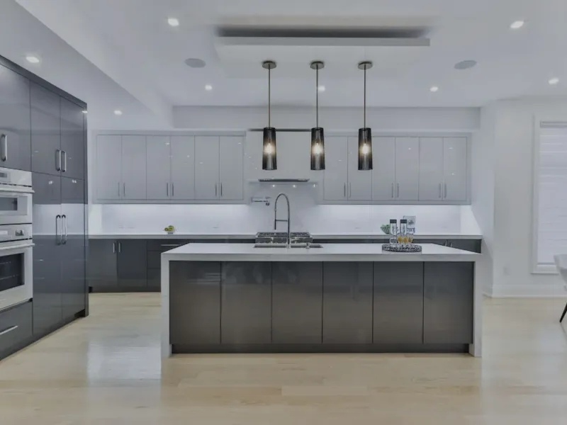 Project and licenses approved so construction can start as soon as the client wants. Off-plan luxury villa, 1st line golf in La Cala Golf consisting of 2 floors and a huge solarium with terrace and pool. This property will have 5 bedrooms, a studio/bedroo