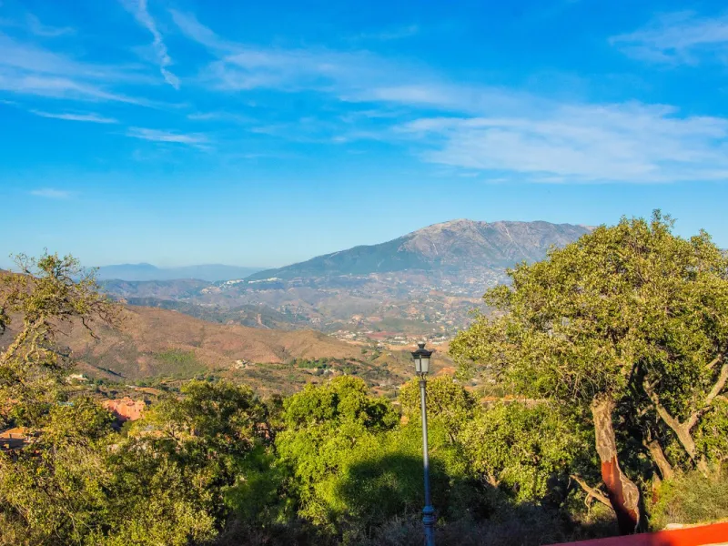 Plot 708 with project in La Mairena.