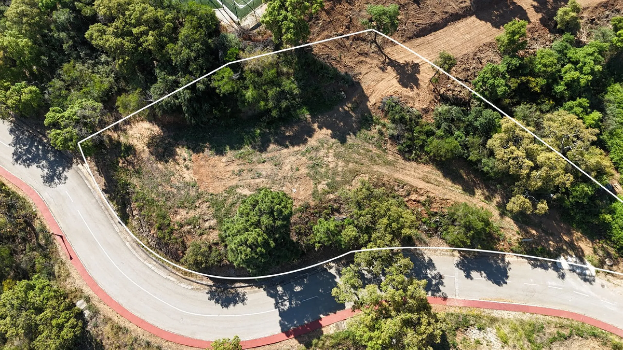 Plot 708 with project in La Mairena.