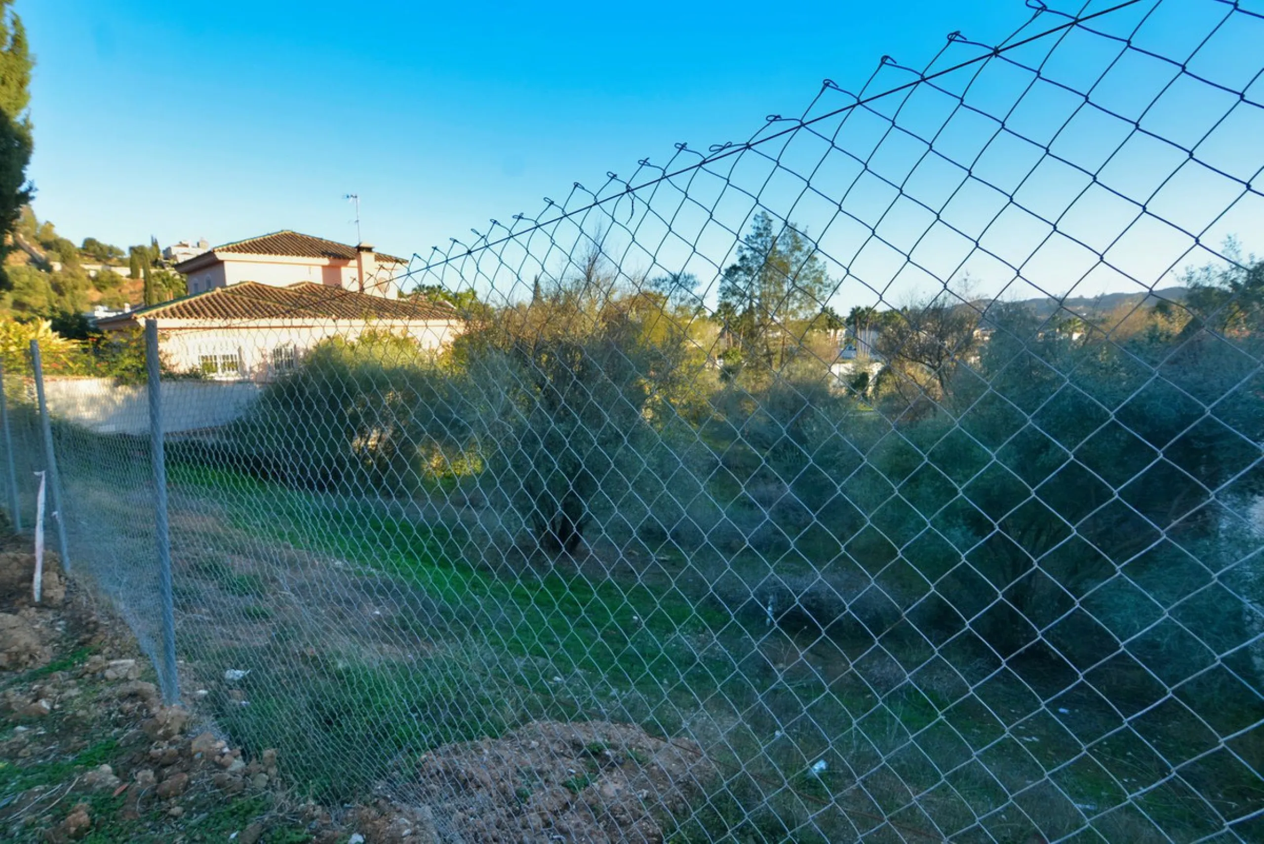 Plot - Residential Plot в продаже в Mijas, Málaga. Площадь дома 411 м². Площадь участка 1644 м²