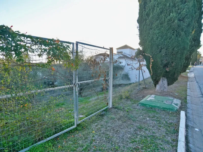 Plot - Residential Plot в продаже в Mijas, Málaga. Площадь дома 411 м². Площадь участка 1644 м²