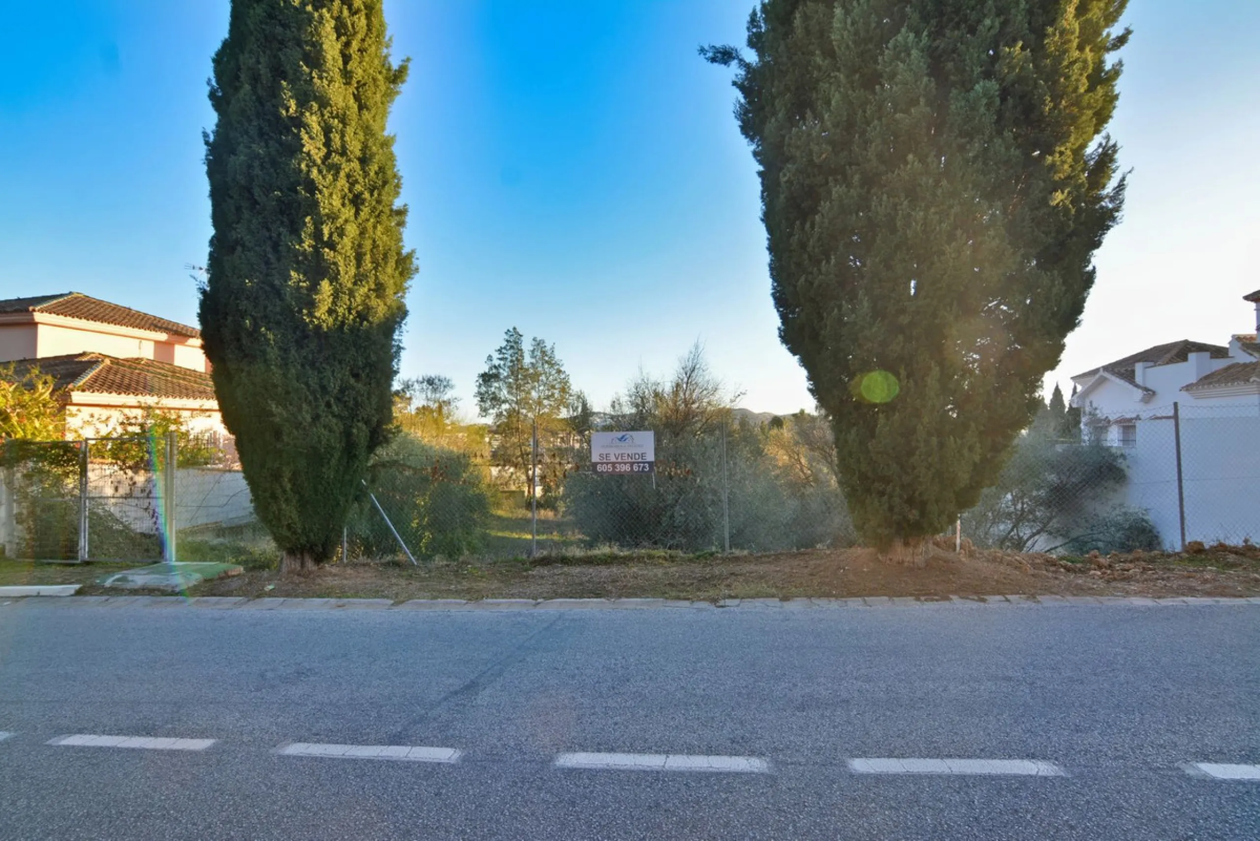 Plot - Residential Plot в продаже в Mijas, Málaga. Площадь дома 411 м². Площадь участка 1644 м²