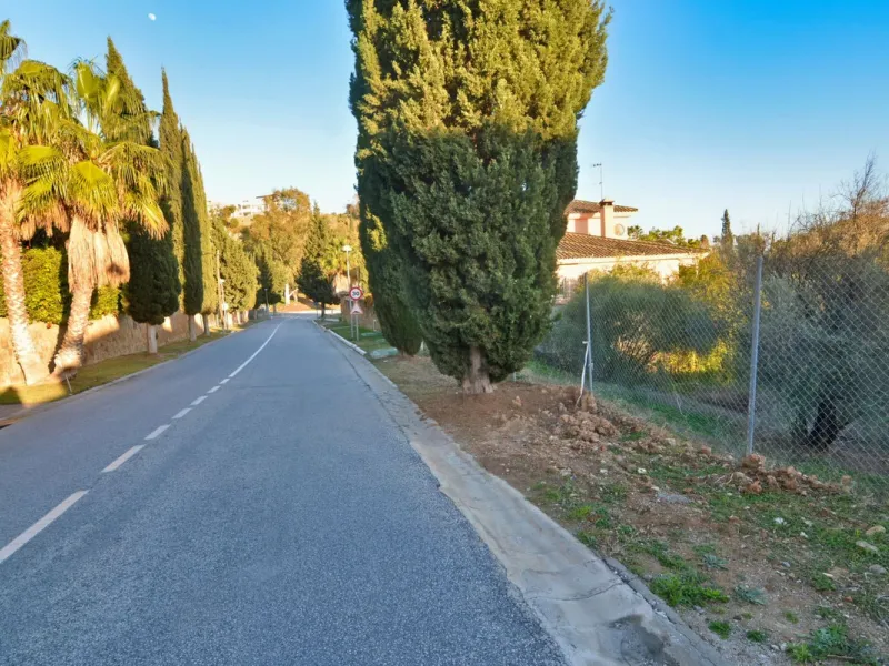 Plot - Residential Plot в продаже в Mijas, Málaga. Площадь дома 411 м². Площадь участка 1644 м²