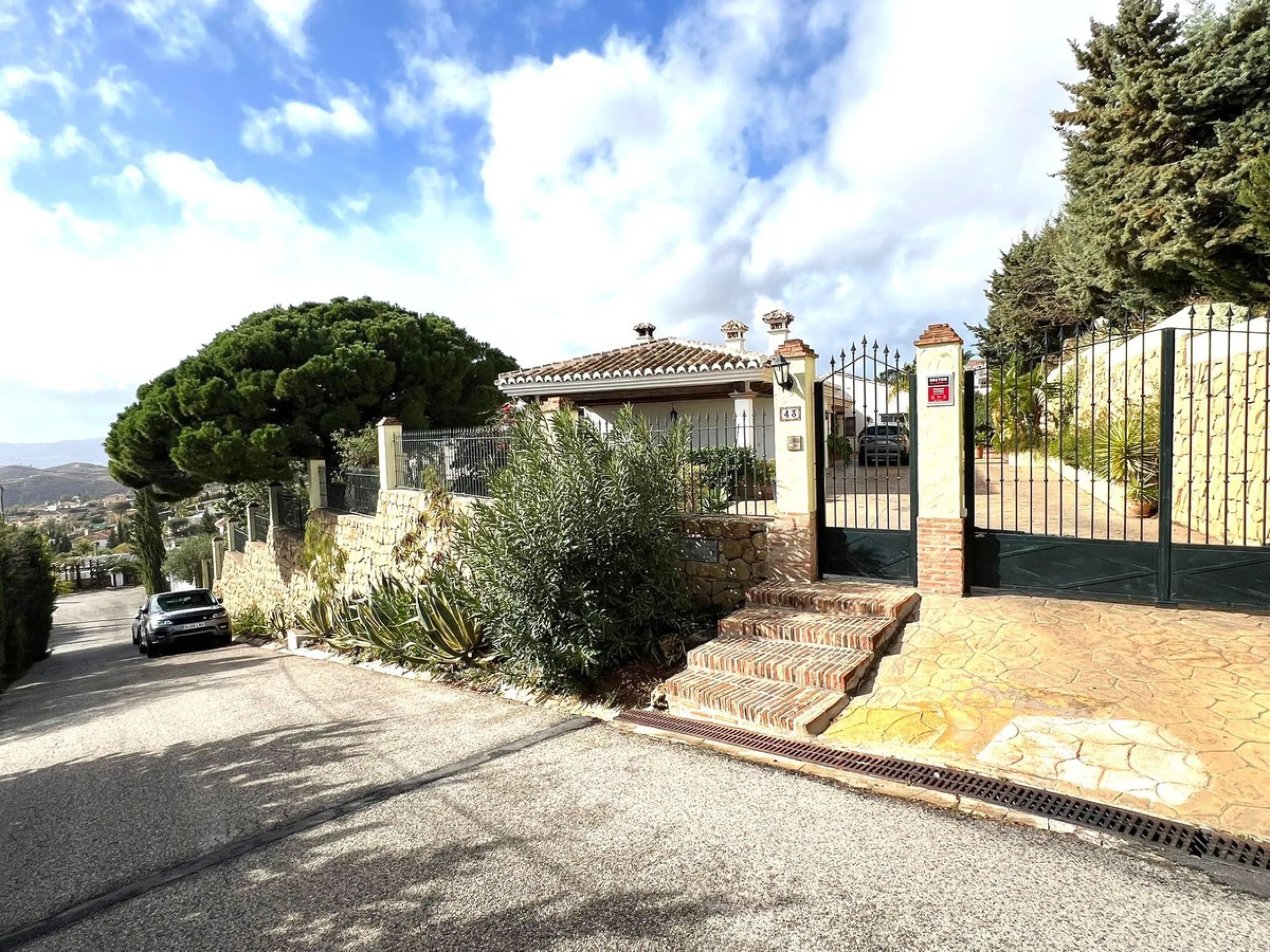 Traditional Andalusian villa on La Alqueria, Mijas Pueblo with LPO and tourist license
