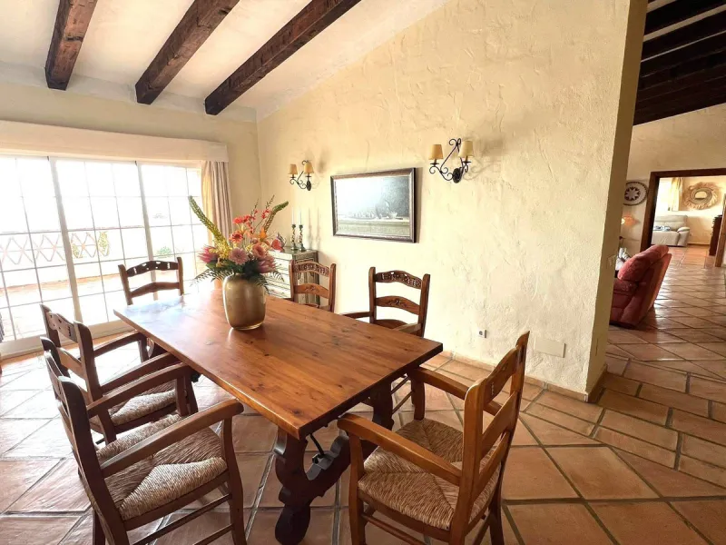 Traditional Andalusian villa on La Alqueria, Mijas Pueblo with LPO and tourist license
