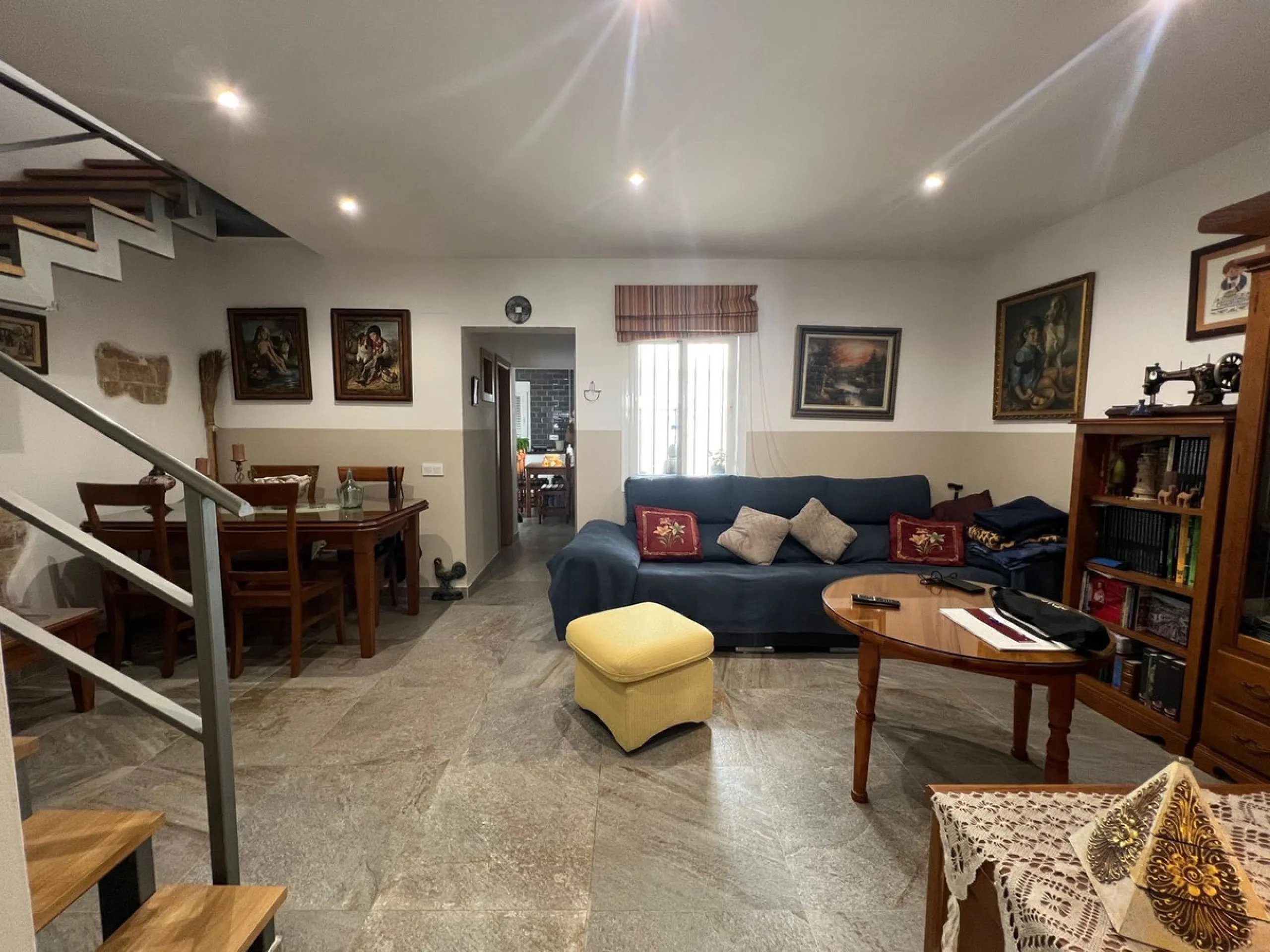 House - Townhouse в продаже в Estepona, Málaga. В доме 4 спален и 2 ванных комнат. Площадь дома 170 м²