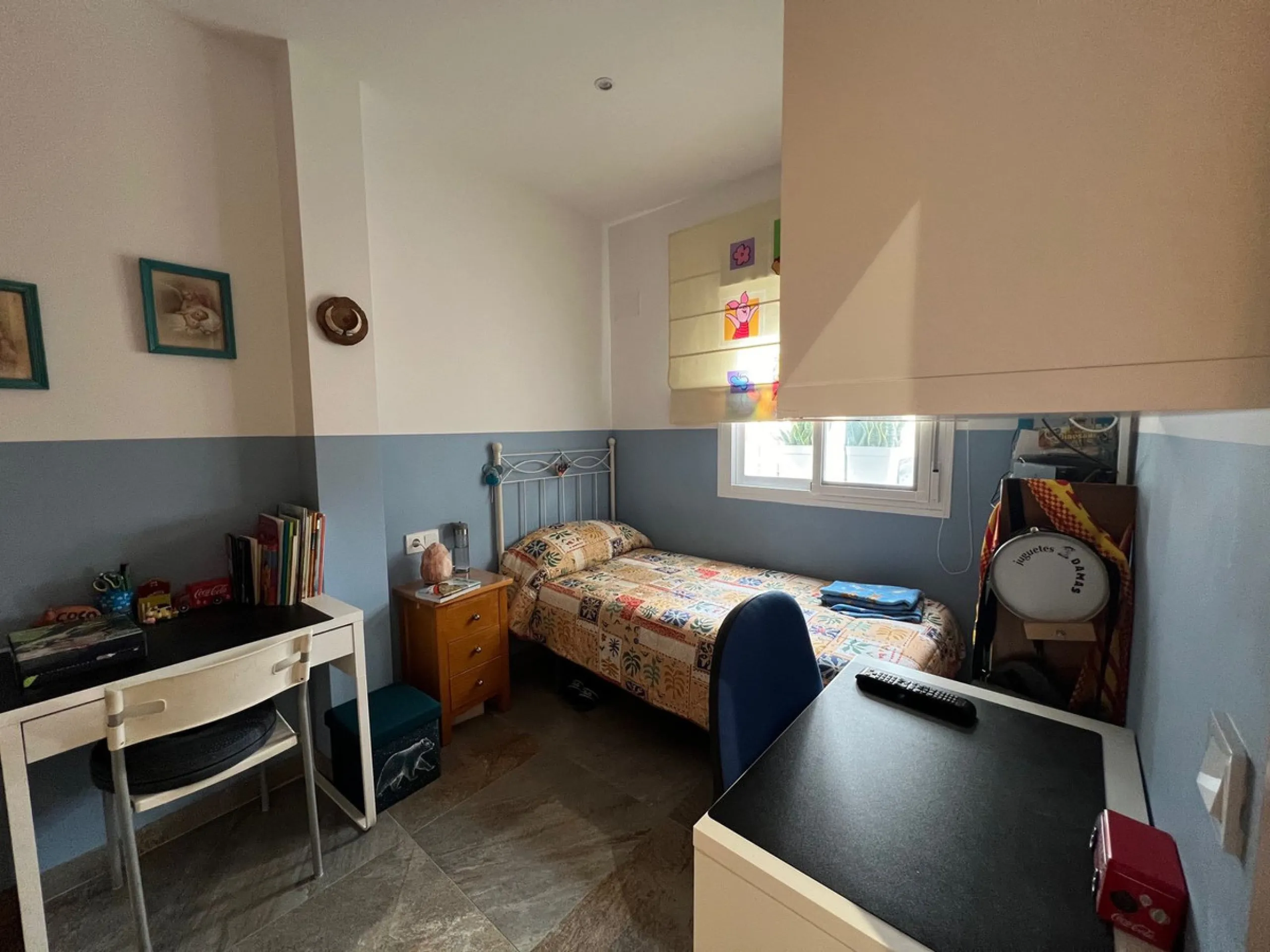 House - Townhouse в продаже в Estepona, Málaga. В доме 4 спален и 2 ванных комнат. Площадь дома 170 м²