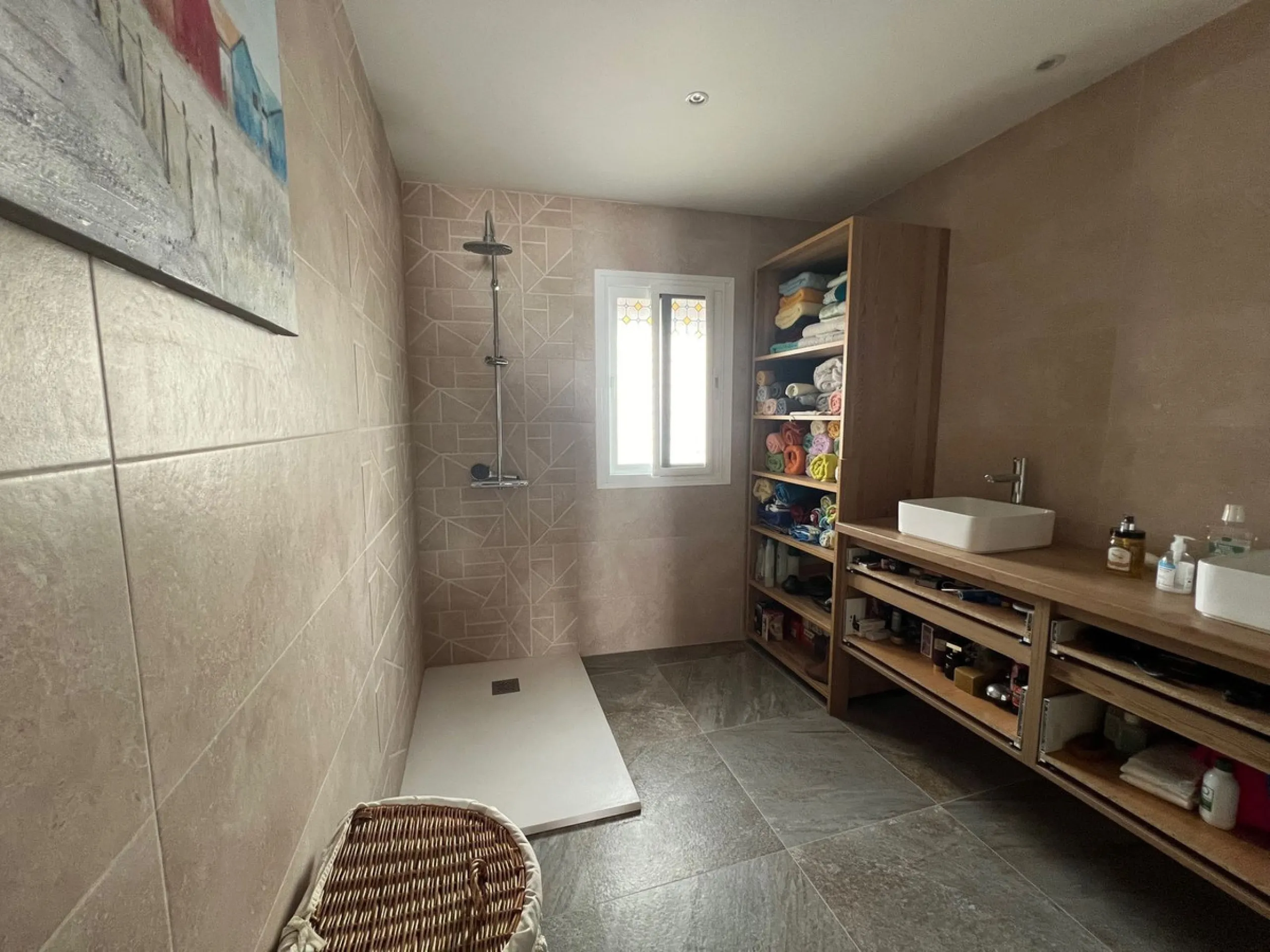 House - Townhouse в продаже в Estepona, Málaga. В доме 4 спален и 2 ванных комнат. Площадь дома 170 м²