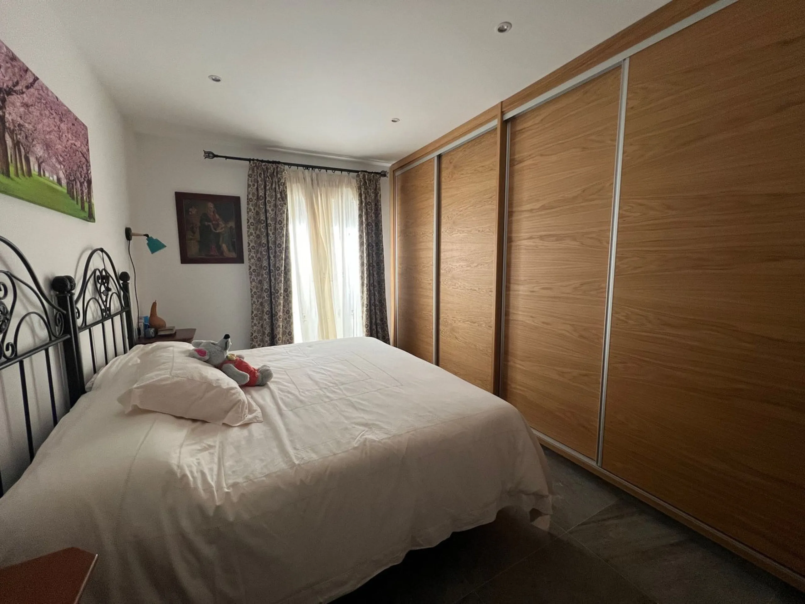 House - Townhouse в продаже в Estepona, Málaga. В доме 4 спален и 2 ванных комнат. Площадь дома 170 м²