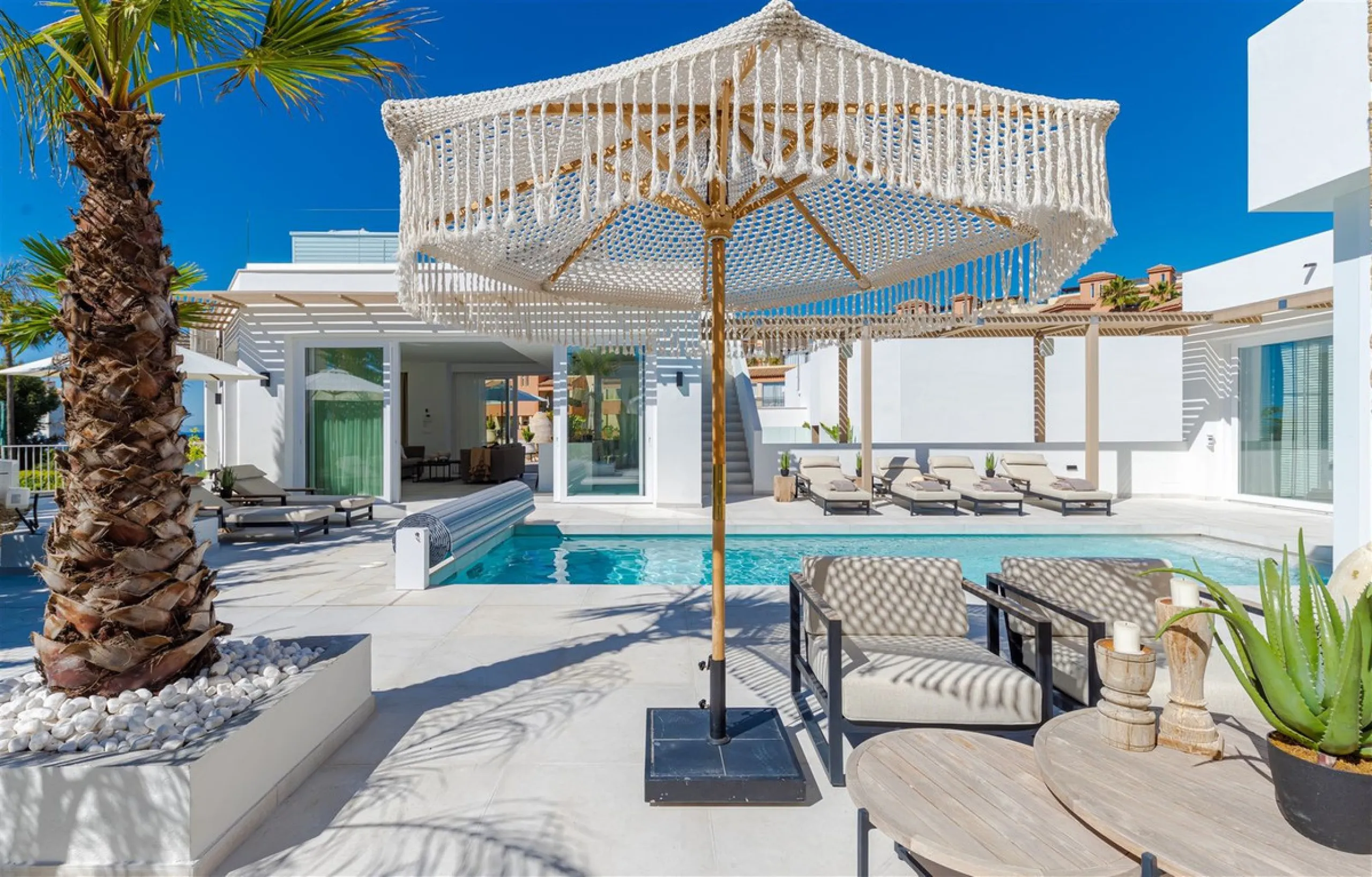 9 BEDROOM SOUTH-WEST FACING LUXURIOUS VILLAS WITH 2 HEATED SWIMMING POOLS, CINEMA ROOM, GYM AND WINE BODEGA CLOSE TO THE BEACH.