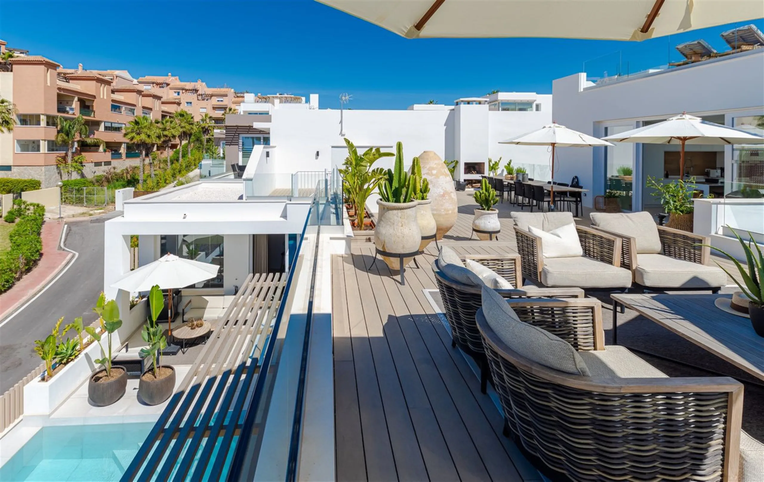 9 BEDROOM SOUTH-WEST FACING LUXURIOUS VILLAS WITH 2 HEATED SWIMMING POOLS, CINEMA ROOM, GYM AND WINE BODEGA CLOSE TO THE BEACH.
