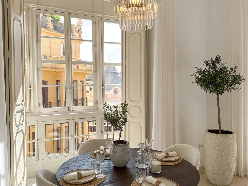 Apartment - Middle Floor Apartment в продаже в Málaga, Málaga. В доме 3 спален и 1 ванных комнат. Площадь дома 105 м²