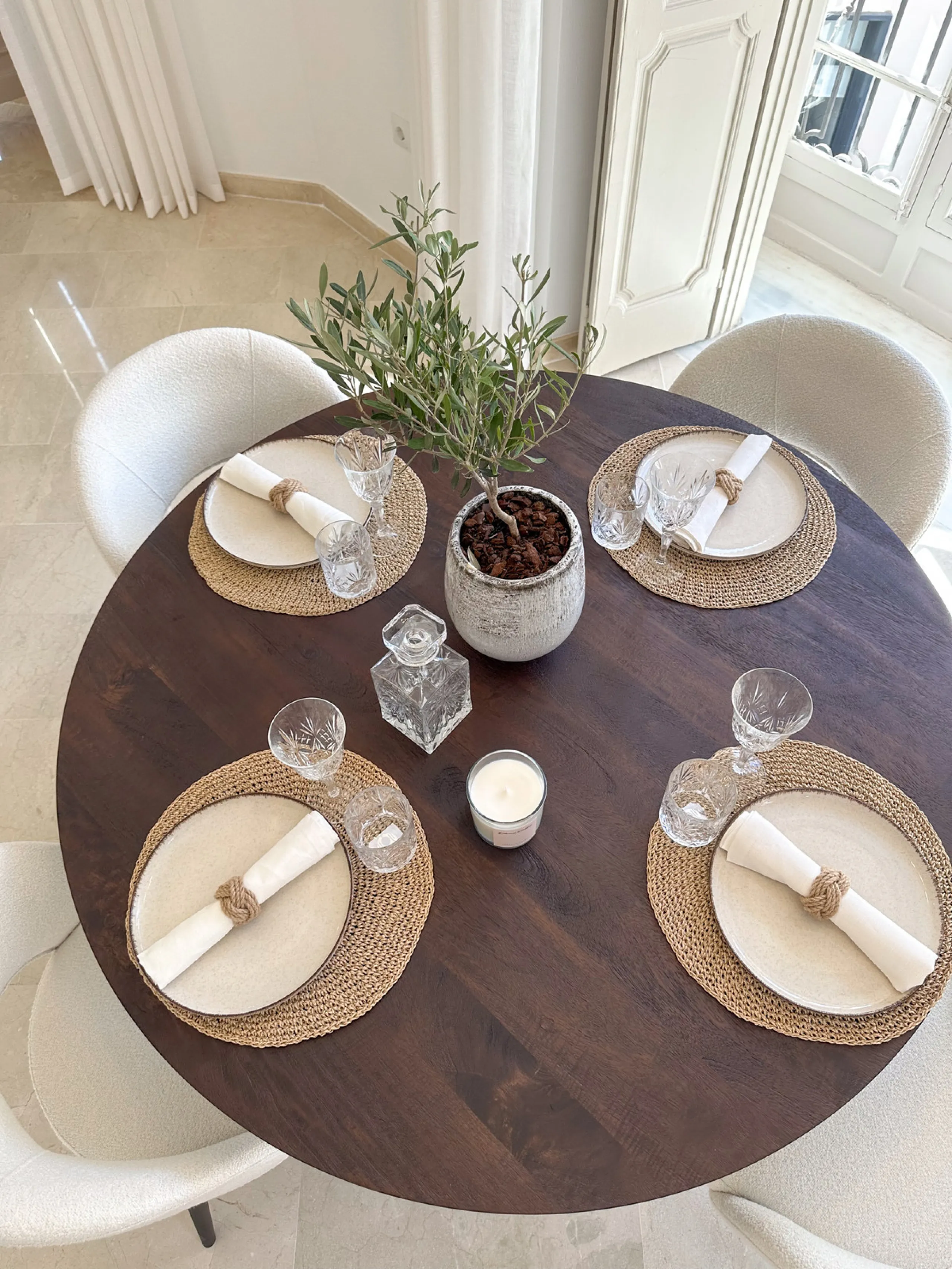 Apartment - Middle Floor Apartment в продаже в Málaga, Málaga. В доме 3 спален и 1 ванных комнат. Площадь дома 105 м²