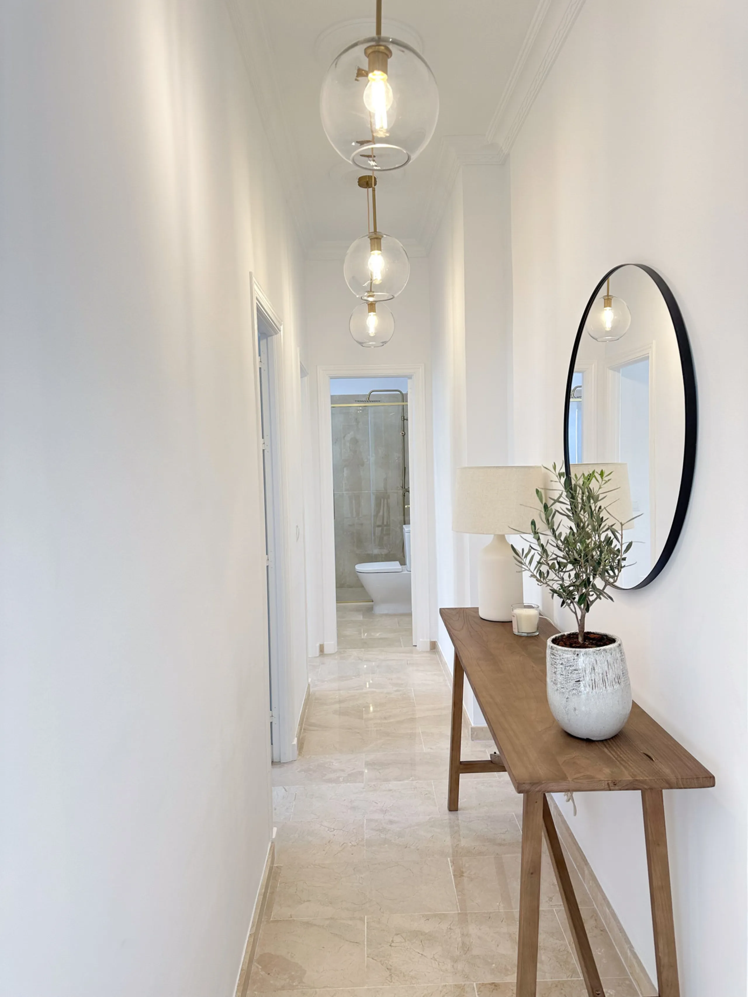 Apartment - Middle Floor Apartment в продаже в Málaga, Málaga. В доме 3 спален и 1 ванных комнат. Площадь дома 105 м²