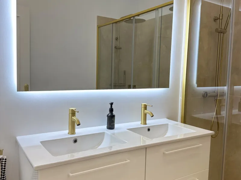 Apartment - Middle Floor Apartment в продаже в Málaga, Málaga. В доме 3 спален и 1 ванных комнат. Площадь дома 105 м²