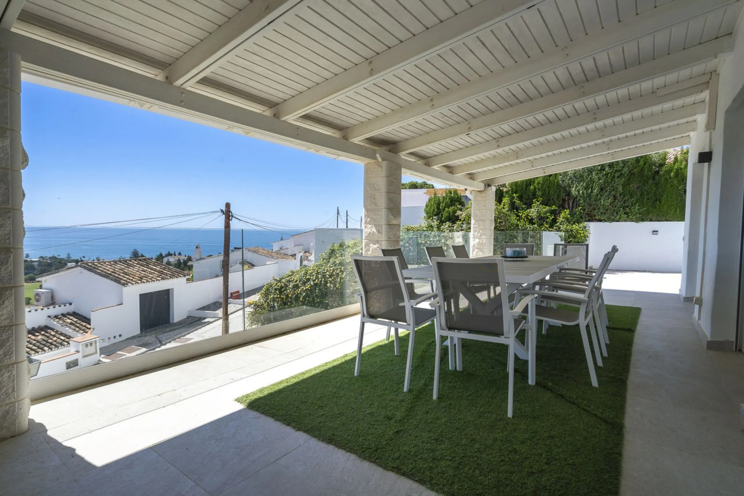 Beautifully Renovated Villa with Tourist Licence and Breathtaking Sea & Golf Views - La Cala de Mijas