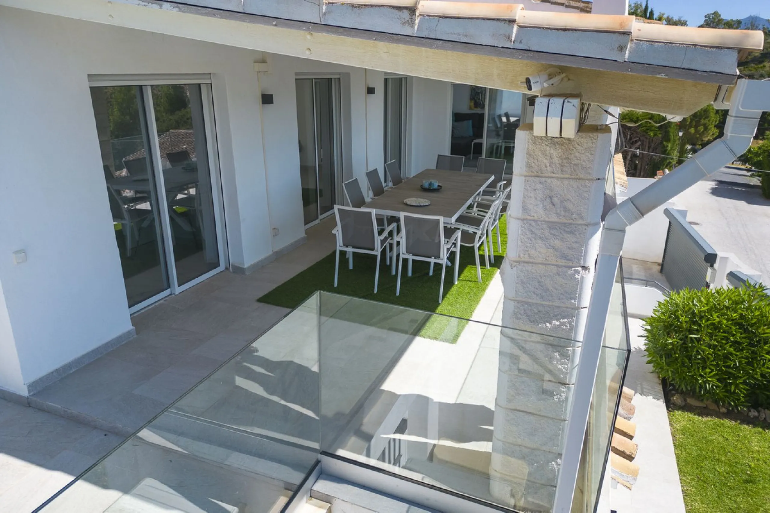 Beautifully Renovated Villa with Tourist Licence and Breathtaking Sea & Golf Views - La Cala de Mijas