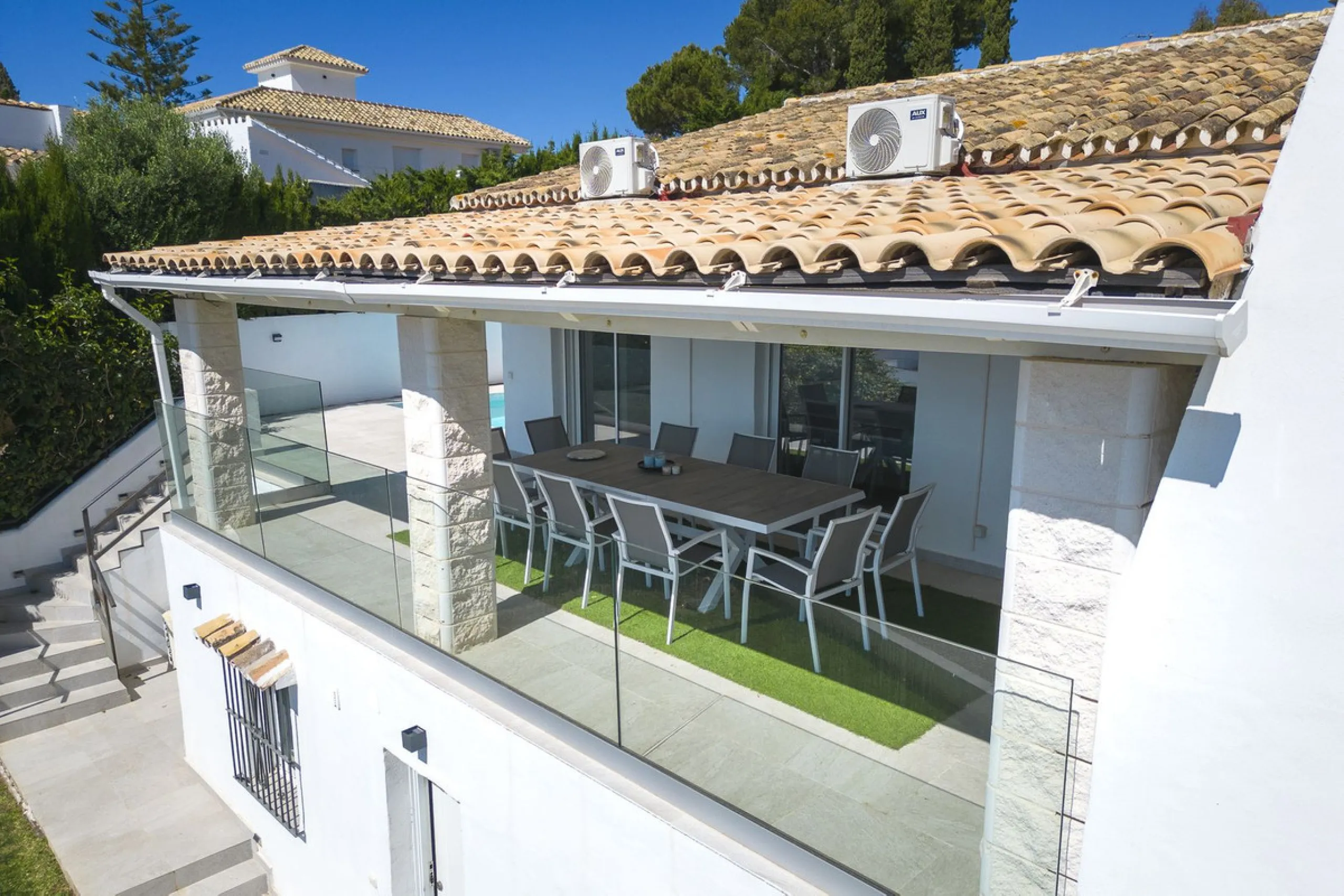 Beautifully Renovated Villa with Tourist Licence and Breathtaking Sea & Golf Views - La Cala de Mijas