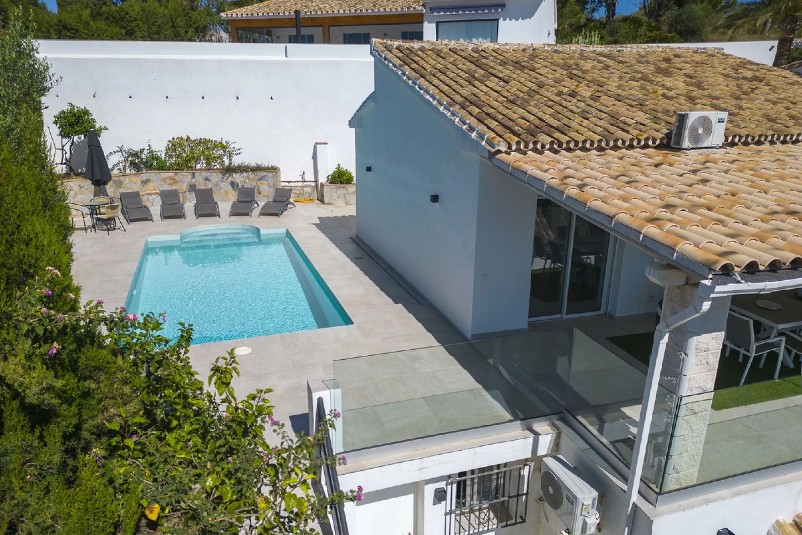 Beautifully Renovated Villa with Tourist Licence and Breathtaking Sea & Golf Views - La Cala de Mijas