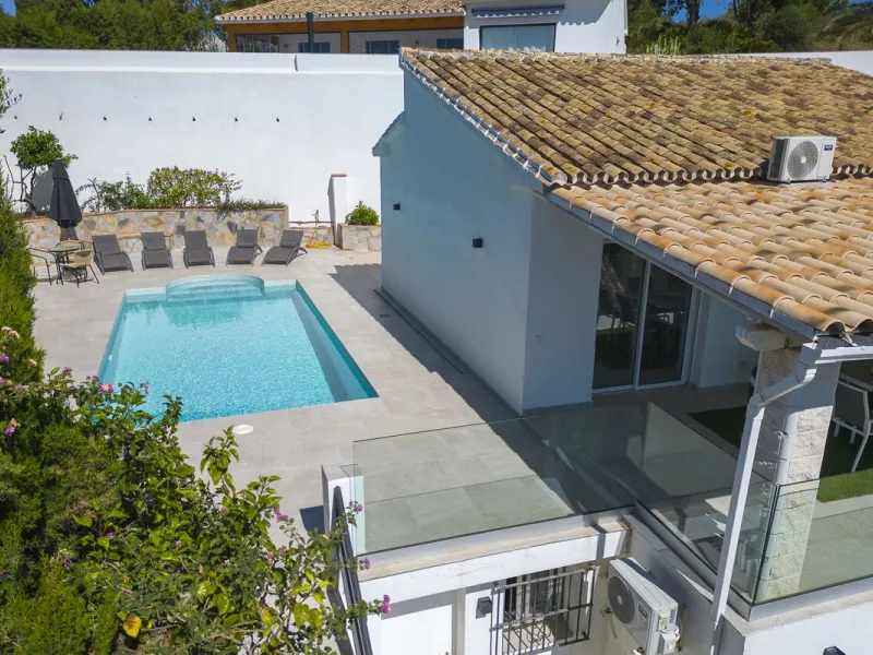 Beautifully Renovated Villa with Tourist Licence and Breathtaking Sea & Golf Views - La Cala de Mijas