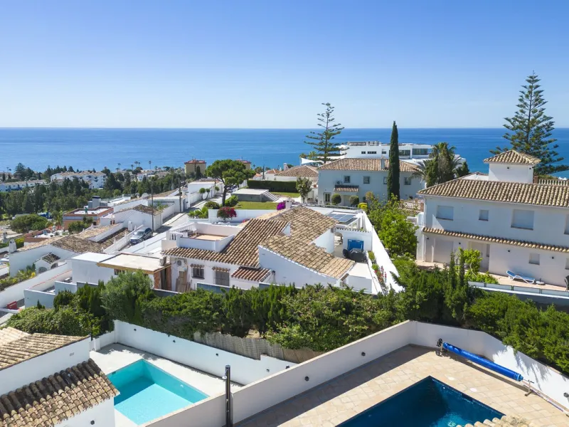 Beautifully Renovated Villa with Tourist Licence and Breathtaking Sea & Golf Views - La Cala de Mijas