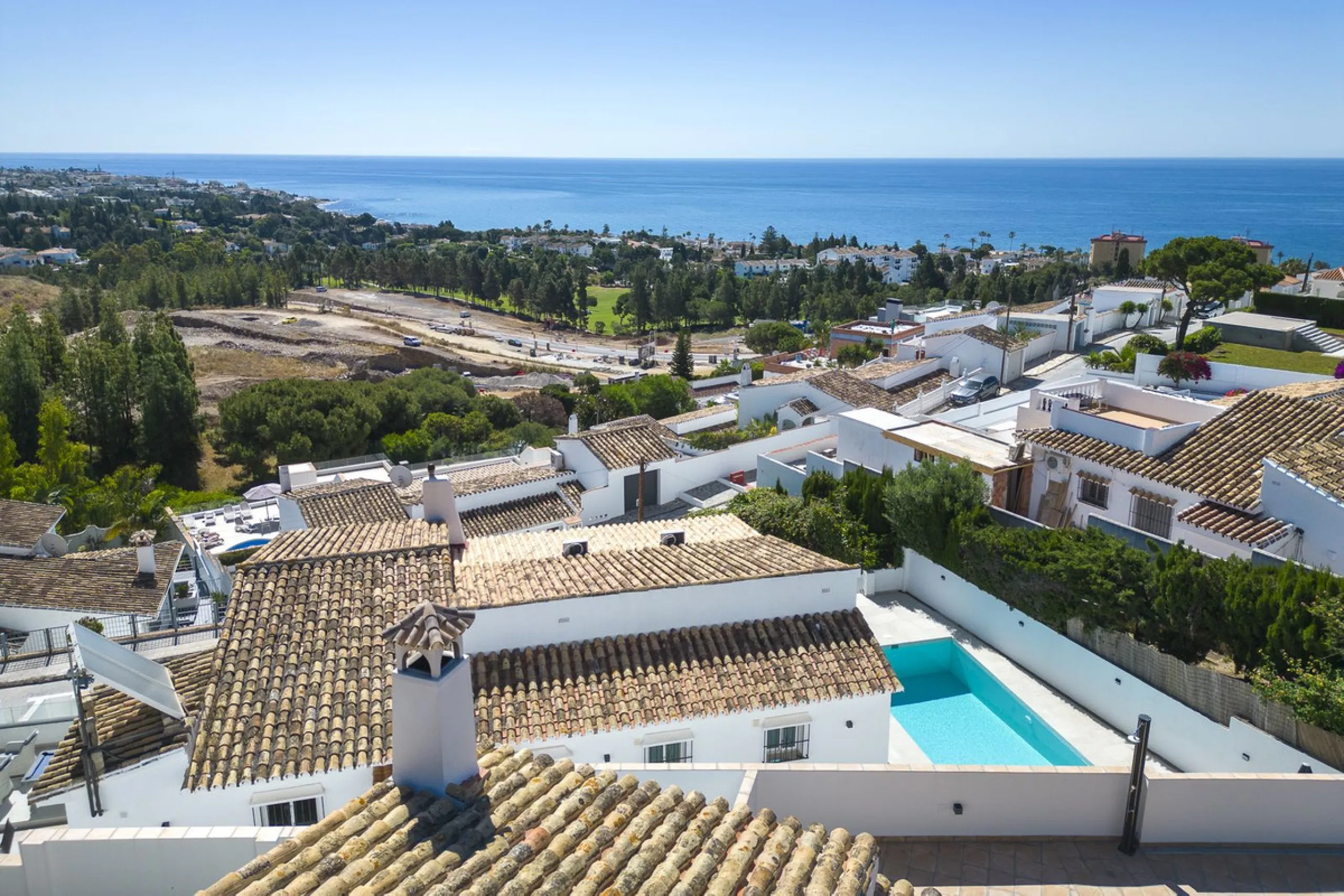 Beautifully Renovated Villa with Tourist Licence and Breathtaking Sea & Golf Views - La Cala de Mijas