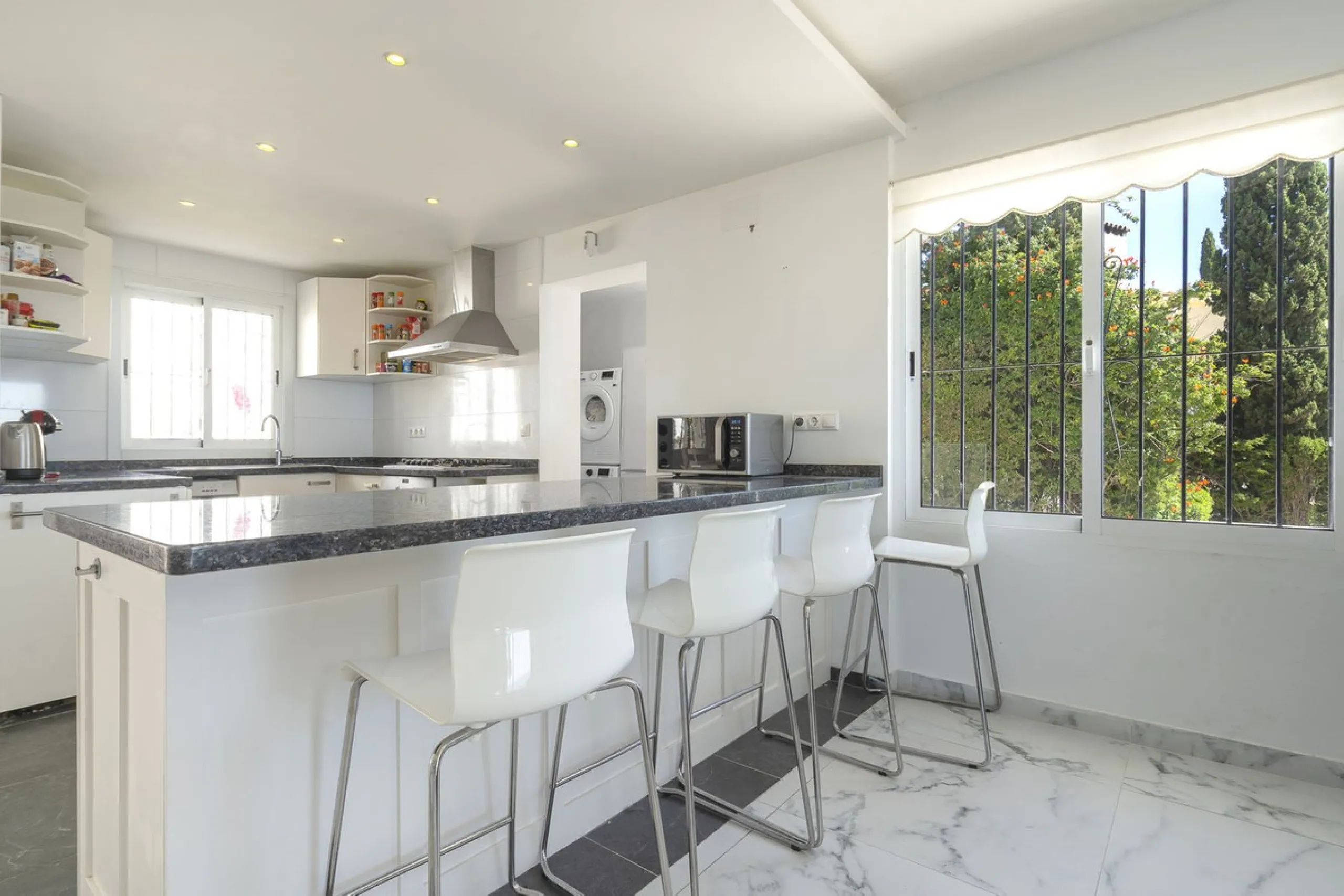 Beautifully Renovated Villa with Tourist Licence and Breathtaking Sea & Golf Views - La Cala de Mijas