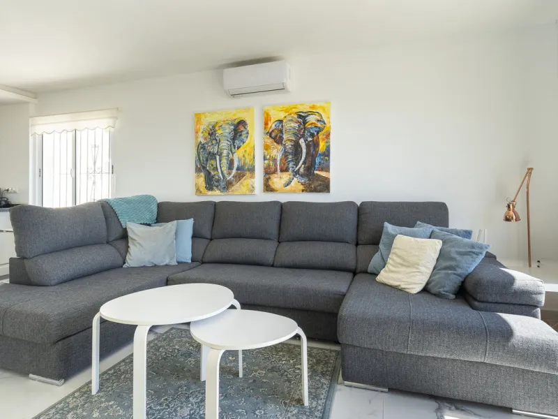 Beautifully Renovated Villa with Tourist Licence and Breathtaking Sea & Golf Views - La Cala de Mijas