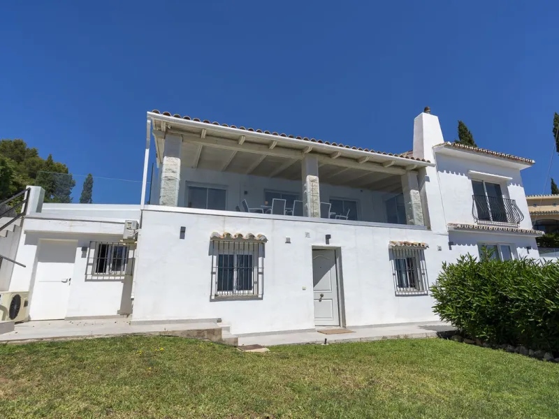 Beautifully Renovated Villa with Tourist Licence and Breathtaking Sea & Golf Views - La Cala de Mijas