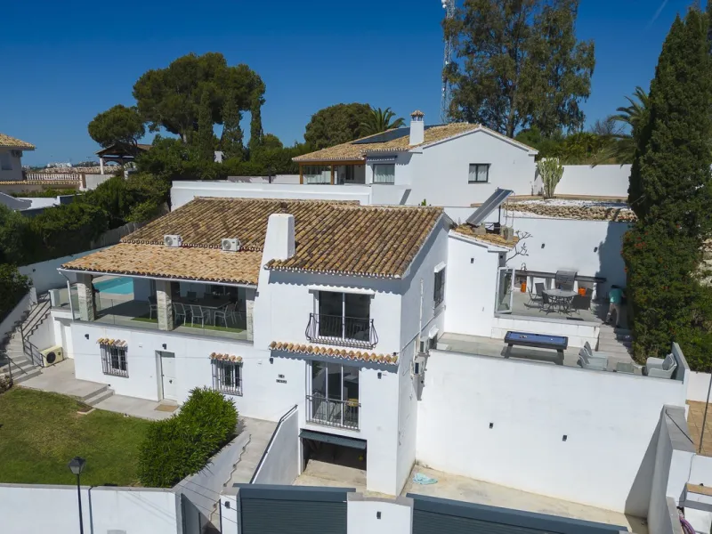 Beautifully Renovated Villa with Tourist Licence and Breathtaking Sea & Golf Views - La Cala de Mijas
