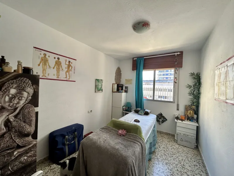 This flat in Torremolinos offers a spectacular location!