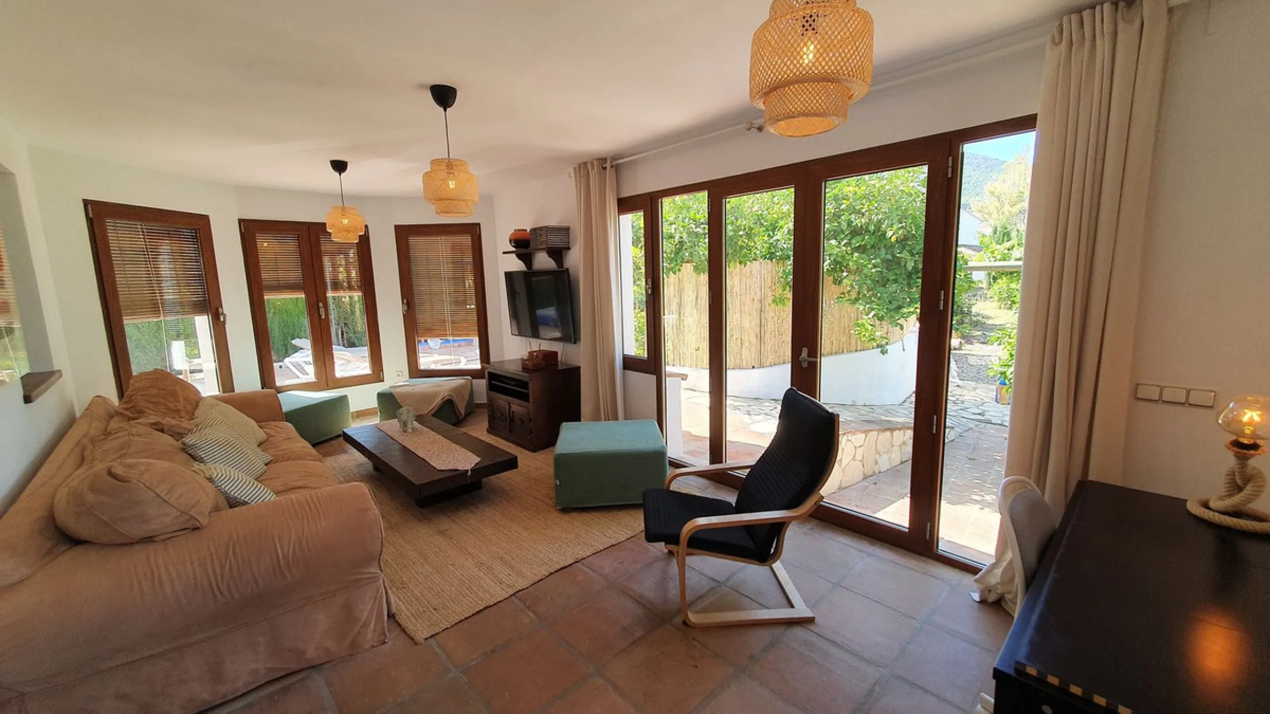 Charming Country Property for sale featuring two houses and two apartments, along with two swimming pools. This property holds a licence for rural tourism and is conveniently located very close to the town, surrounded by a fence ensuring privacy and secur