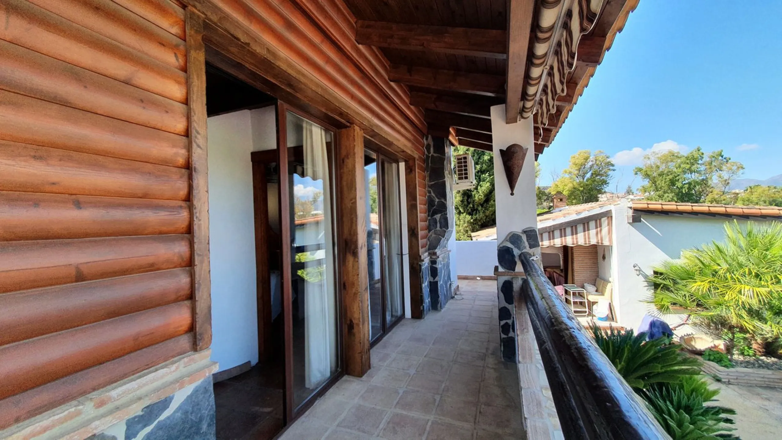 Charming Country Property for sale featuring two houses and two apartments, along with two swimming pools. This property holds a licence for rural tourism and is conveniently located very close to the town, surrounded by a fence ensuring privacy and secur
