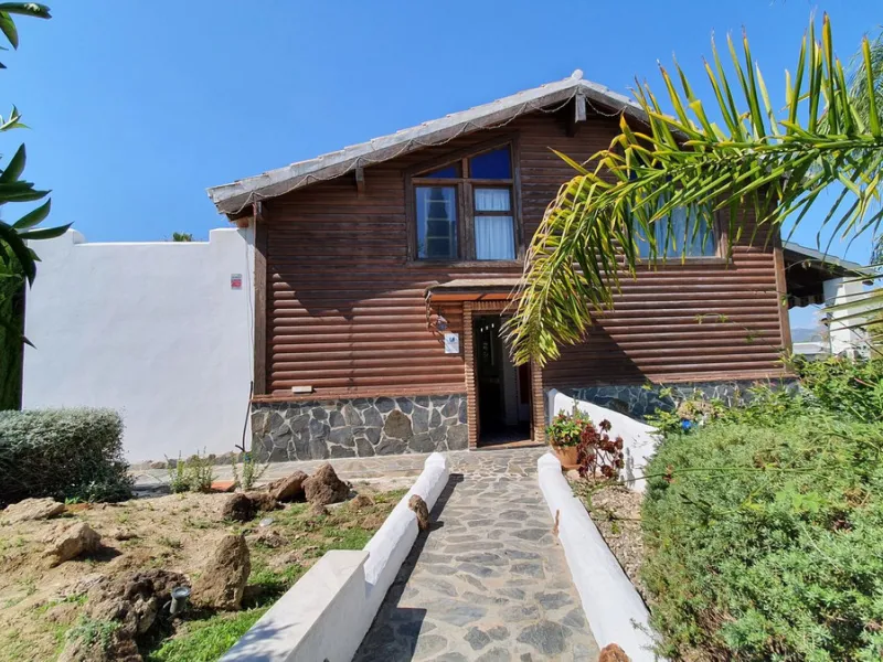 Charming Country Property for sale featuring two houses and two apartments, along with two swimming pools. This property holds a licence for rural tourism and is conveniently located very close to the town, surrounded by a fence ensuring privacy and secur