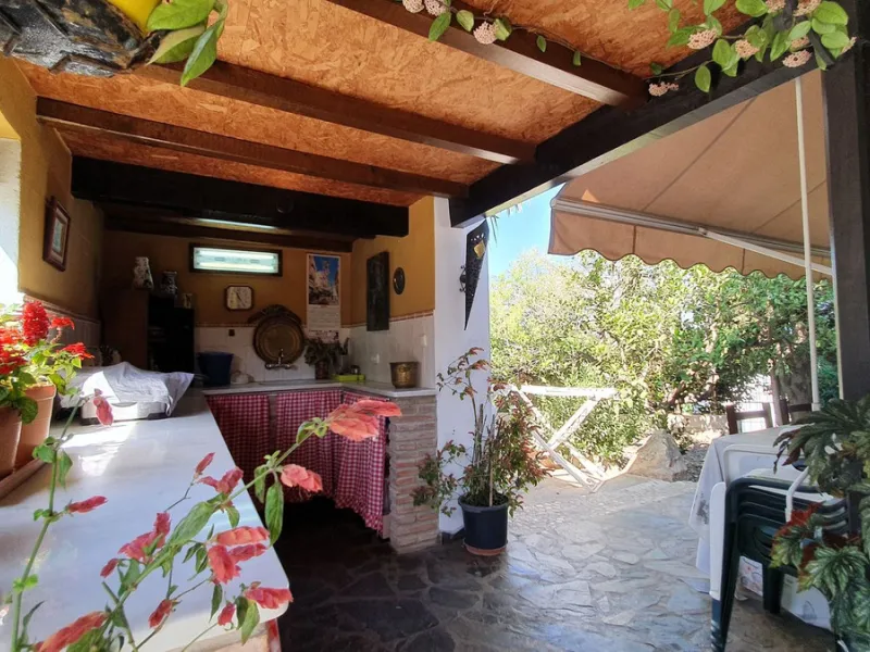 Charming Country Property for sale featuring two houses and two apartments, along with two swimming pools. This property holds a licence for rural tourism and is conveniently located very close to the town, surrounded by a fence ensuring privacy and secur