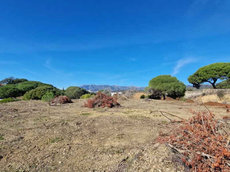 Plot - Residential Plot в продаже в Marbella, Málaga. Площадь участка 5000 м²