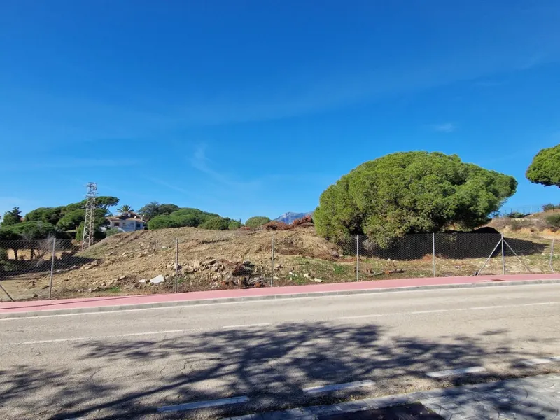 Plot - Residential Plot в продаже в Marbella, Málaga. Площадь участка 5000 м²