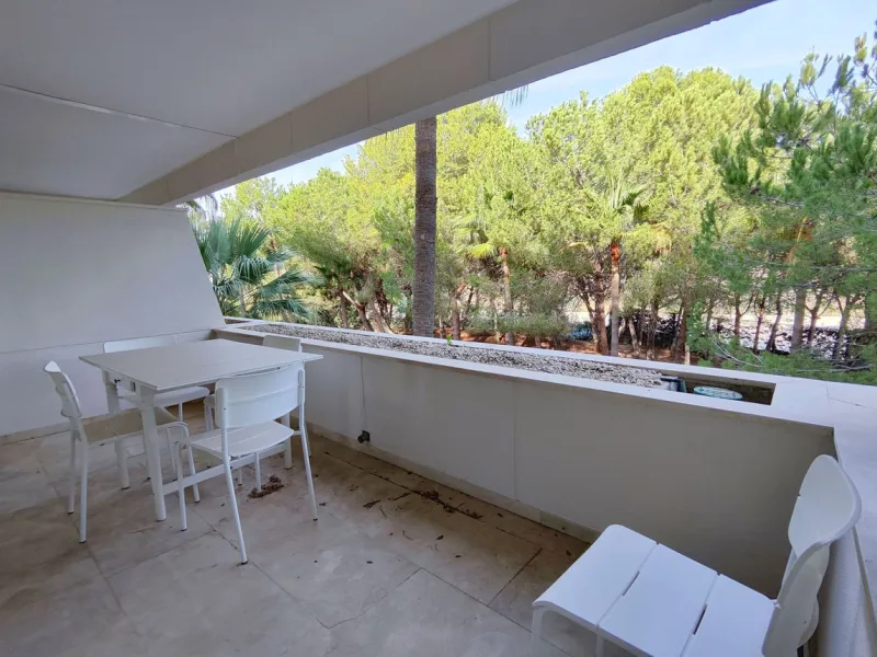 Apartment - Middle Floor Apartment в продаже в Estepona, Málaga. В доме 3 спален и 2 ванных комнат. Площадь дома 113 м²