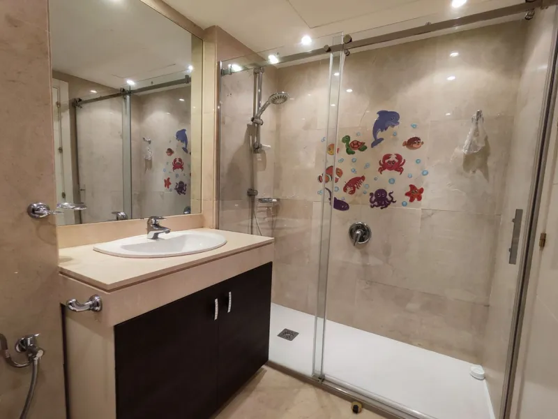 Apartment - Middle Floor Apartment в продаже в Estepona, Málaga. В доме 3 спален и 2 ванных комнат. Площадь дома 113 м²