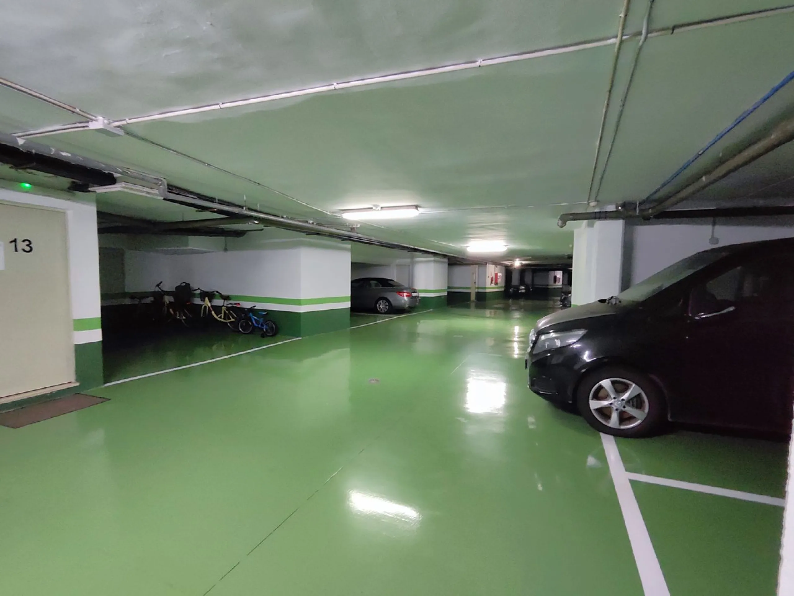 Apartment - Middle Floor Apartment в продаже в Estepona, Málaga. В доме 3 спален и 2 ванных комнат. Площадь дома 113 м²
