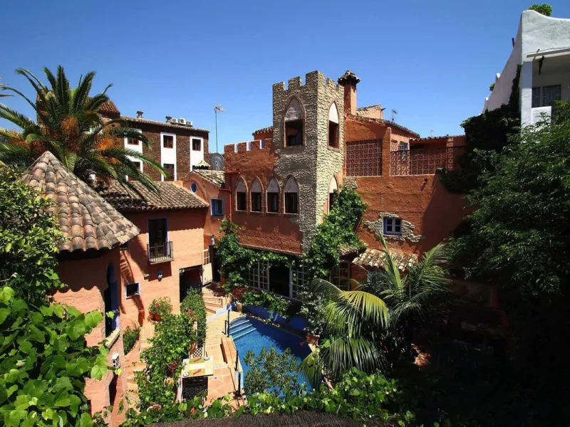 Tucked away in the mountain village of Benahavis is this hotel. A small rustic, yet elegant world of great smiles, warm welcomes, refined service and a true andalucian feel awaits you. The true feeling of being far away, yet you are at home away from home