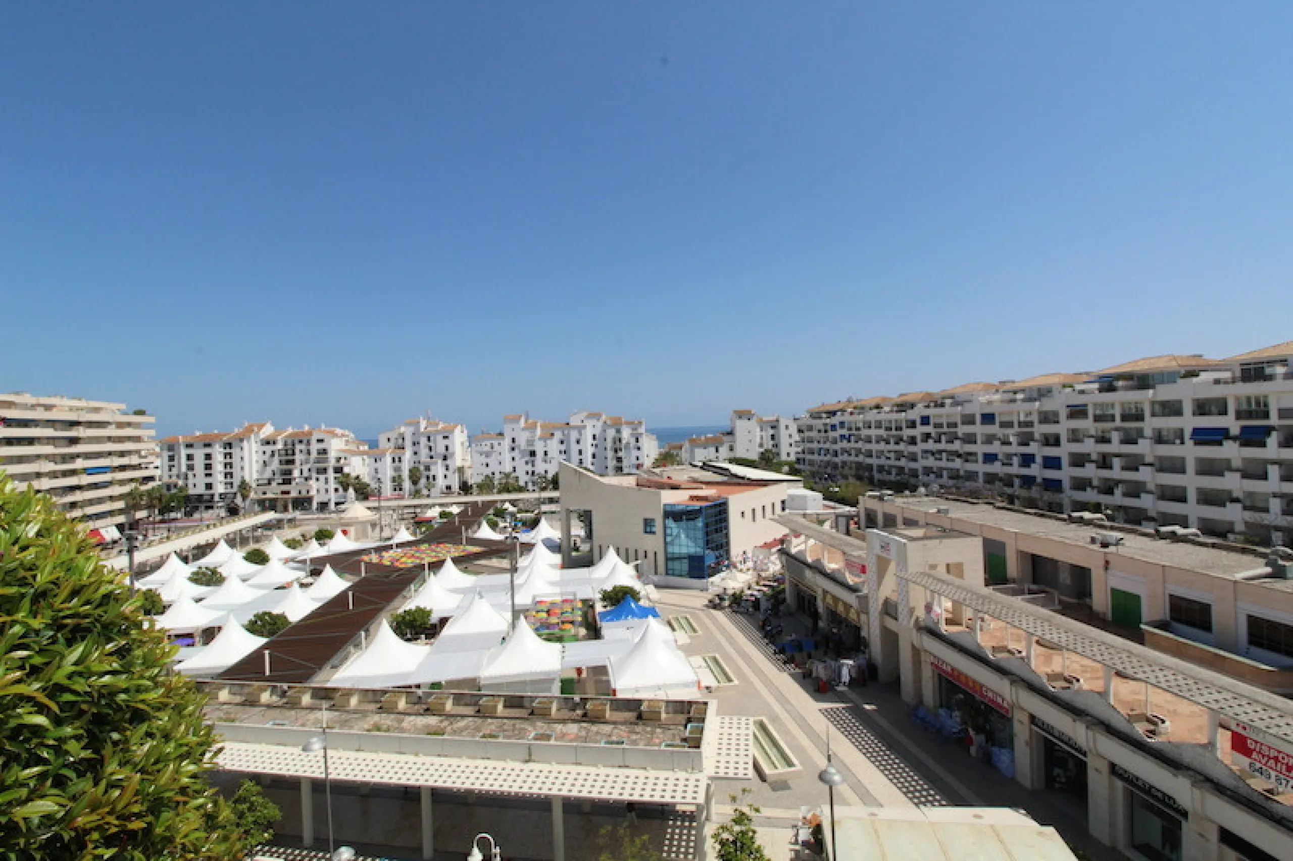 Apartment - Penthouse в продаже в Marbella, Málaga. В доме 4 спален и 4 ванных комнат. Площадь дома 190 м²