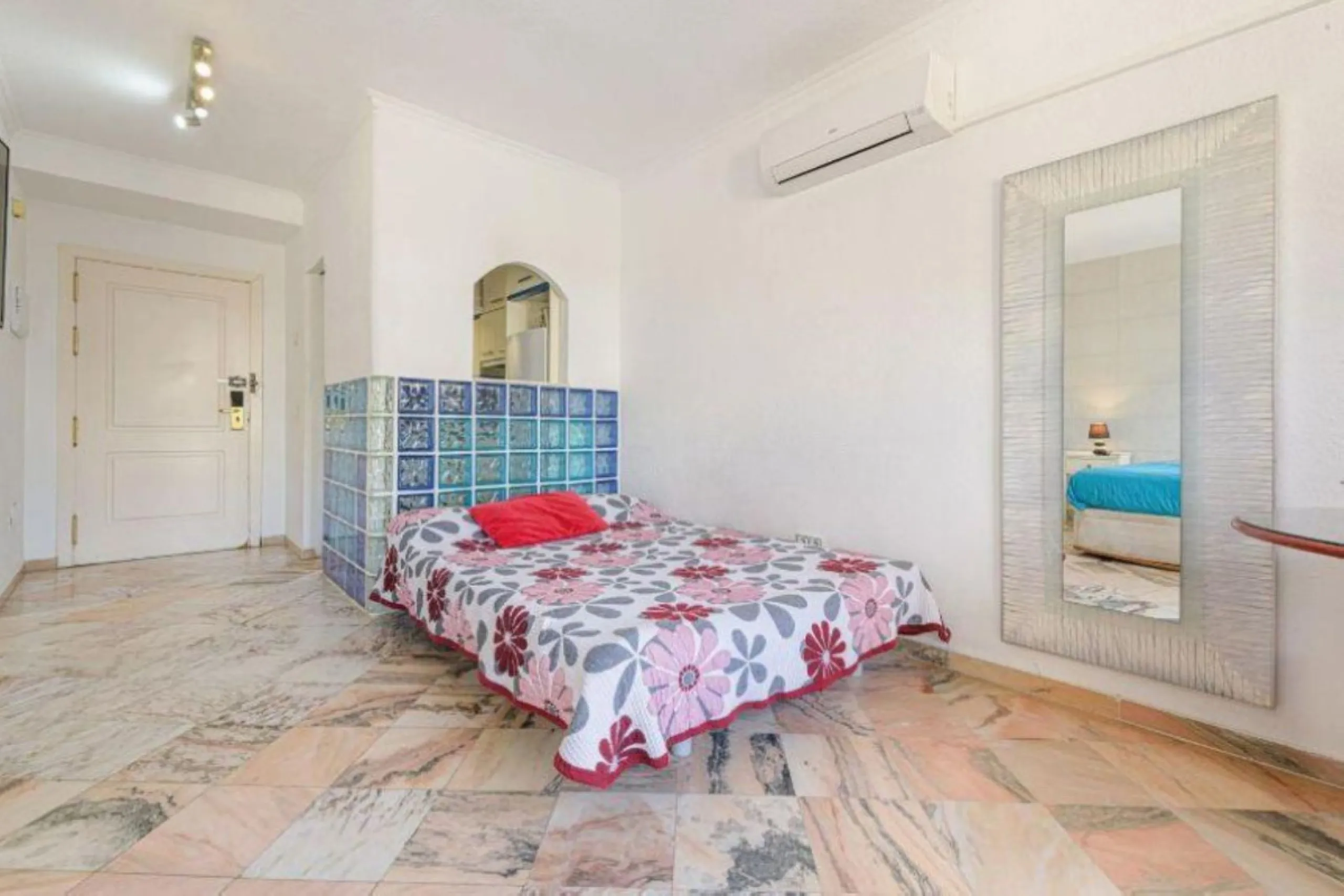 Ground Floor Apartment, Marbella, Costa del Sol.